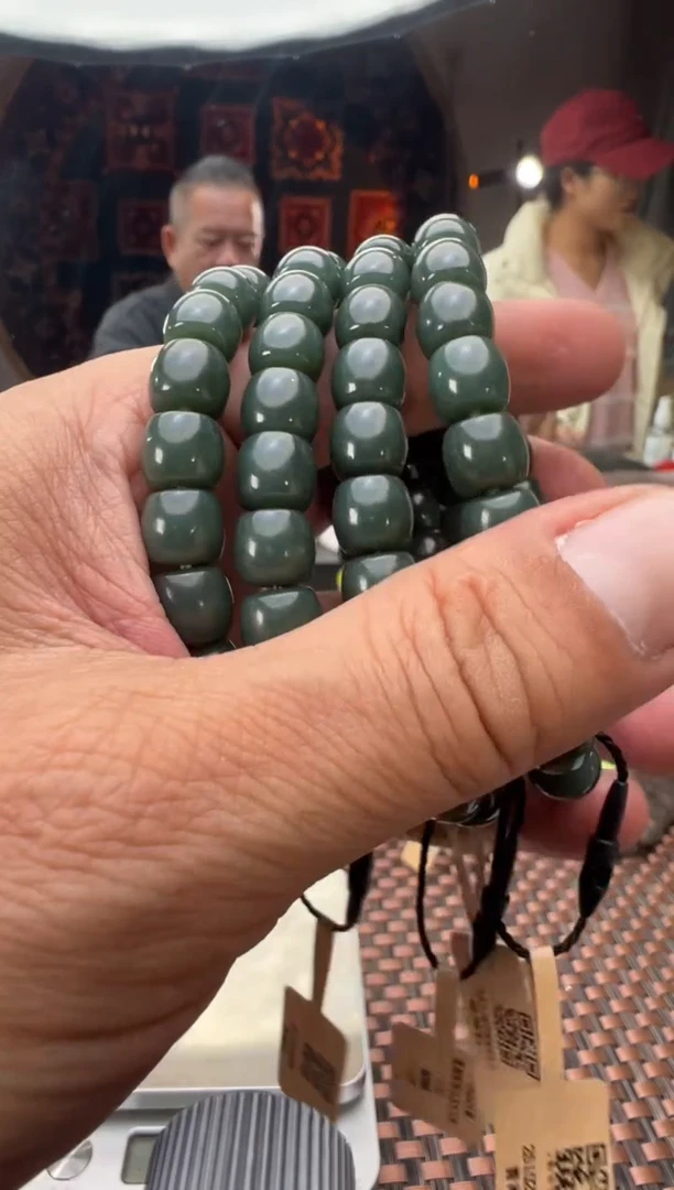 未镶嵌手串和田玉青海料8*9直切手串