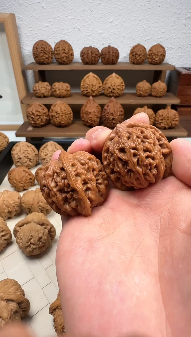 【闪购商品】文玩核桃把件38龙脉元宝全品