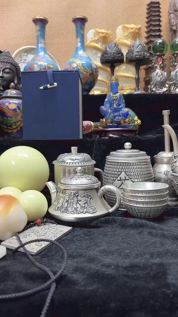 时尚大气精美摆件