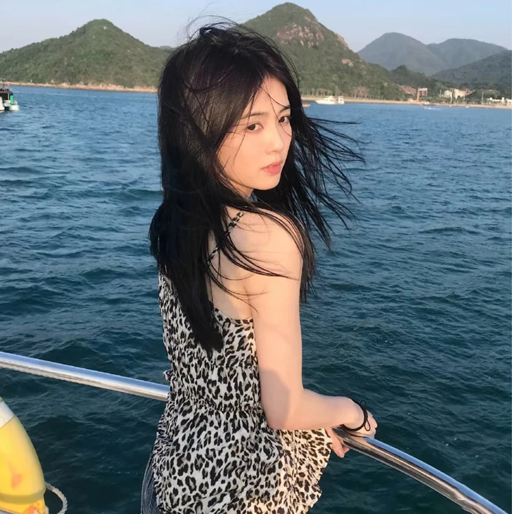 秋季新款明星同款法式抽褶收腰印花豹纹小内搭吊带背心内搭小吊带