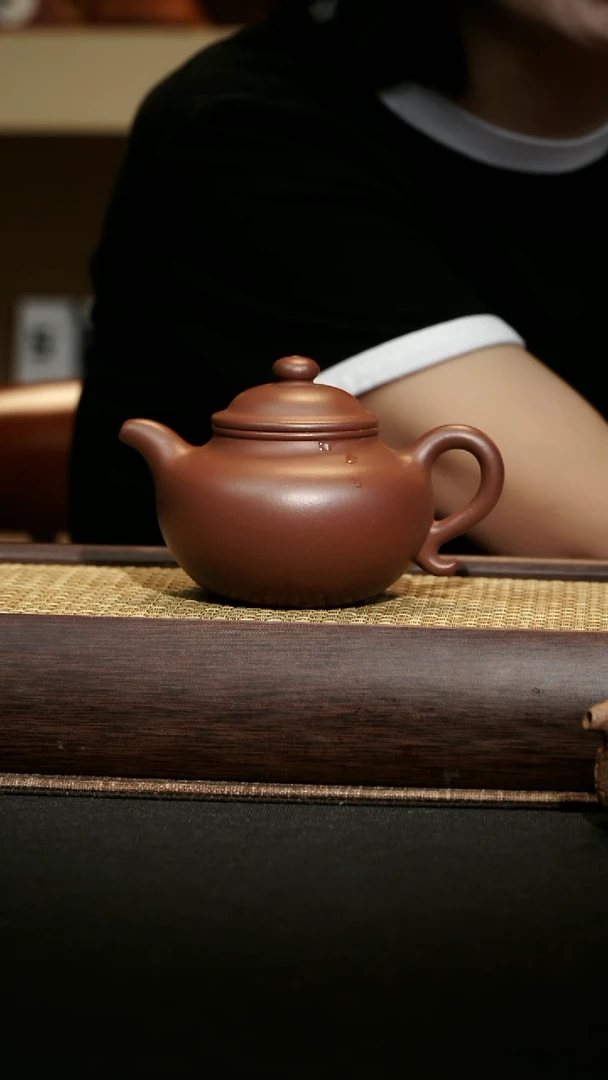 茶壶紫砂大亨莲子240毫升