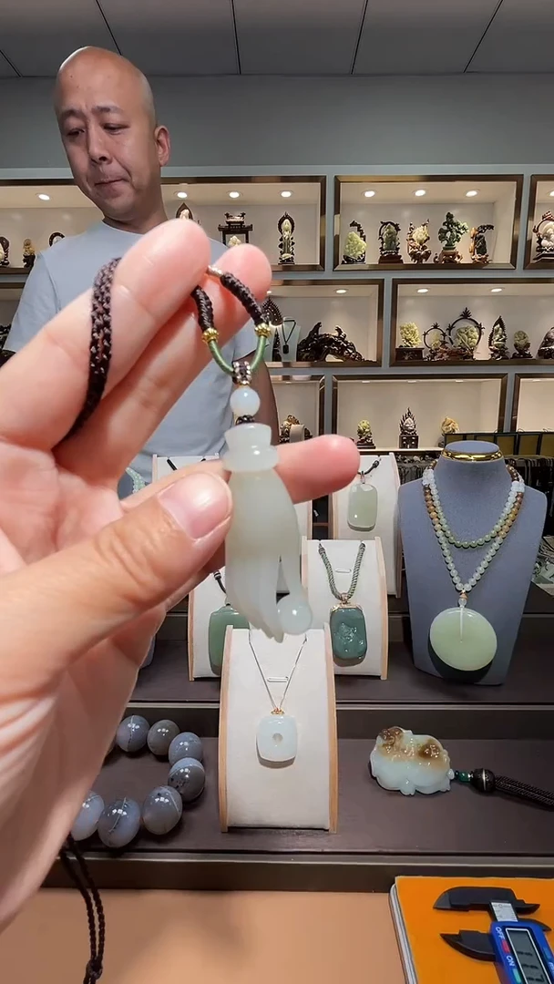 和田玉未镶嵌挂件苏