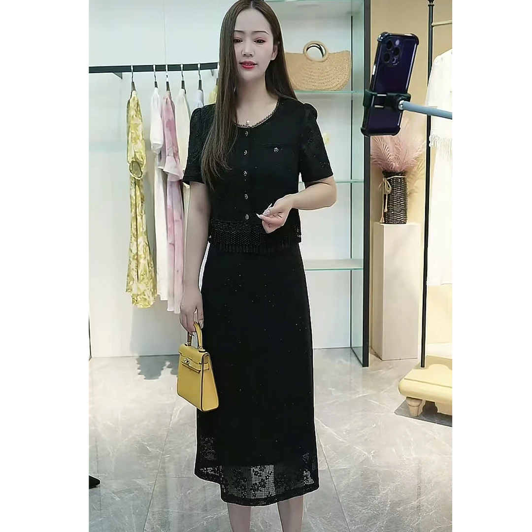 Y526866回味依衣【显瘦蕾丝连衣裙】2025新款百搭减龄连衣裙