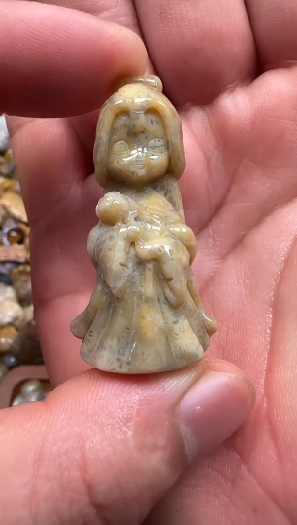 【闪购商品】硅化珊瑚（珊瑚玉）颈饰未镶嵌530