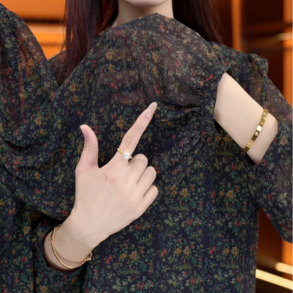 紫烟2025新款新中式国风设计感气质小衫K303金金