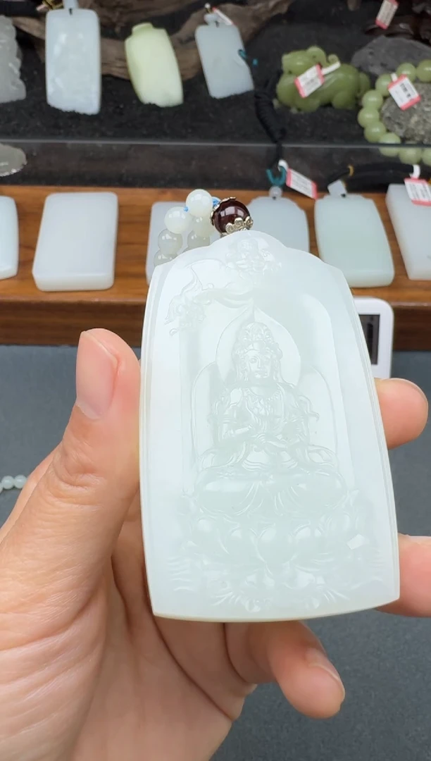 颈饰未镶嵌和田玉2