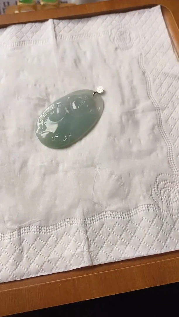 颈饰未镶嵌翡翠吊坠