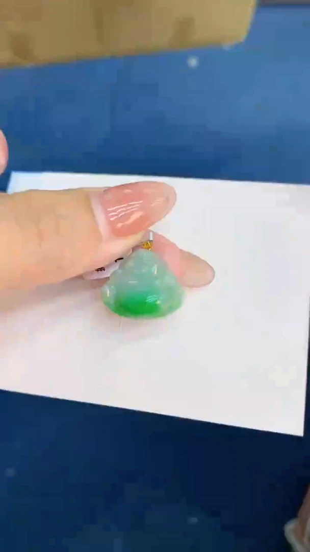 翡翠18K金镶嵌颈饰           1