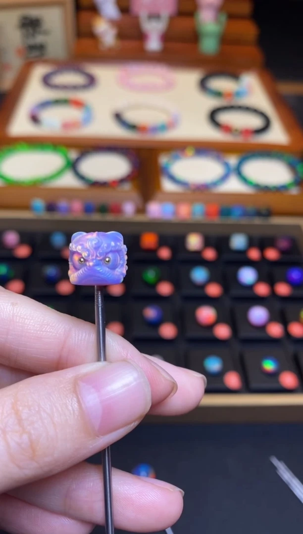 【闪购商品】树脂制品11mm+人工欧泊醒狮9