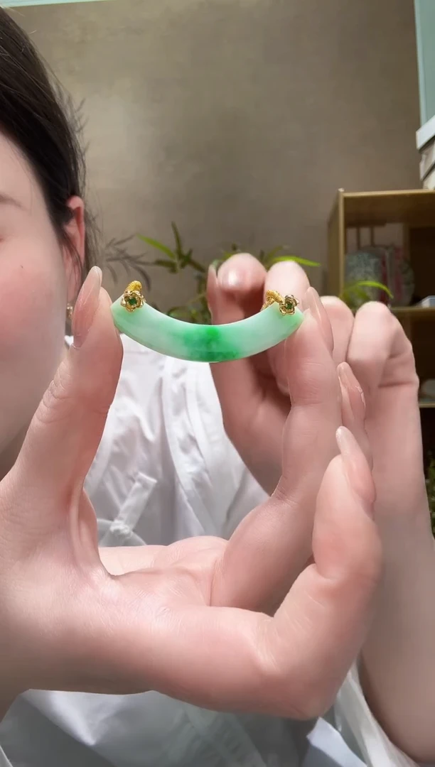 【闪购商品】翡翠未镶嵌颈饰吊坠