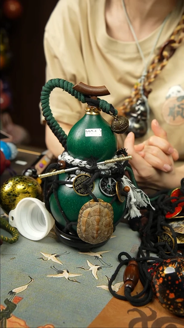 104号500ml左右非遗大漆酒葫芦