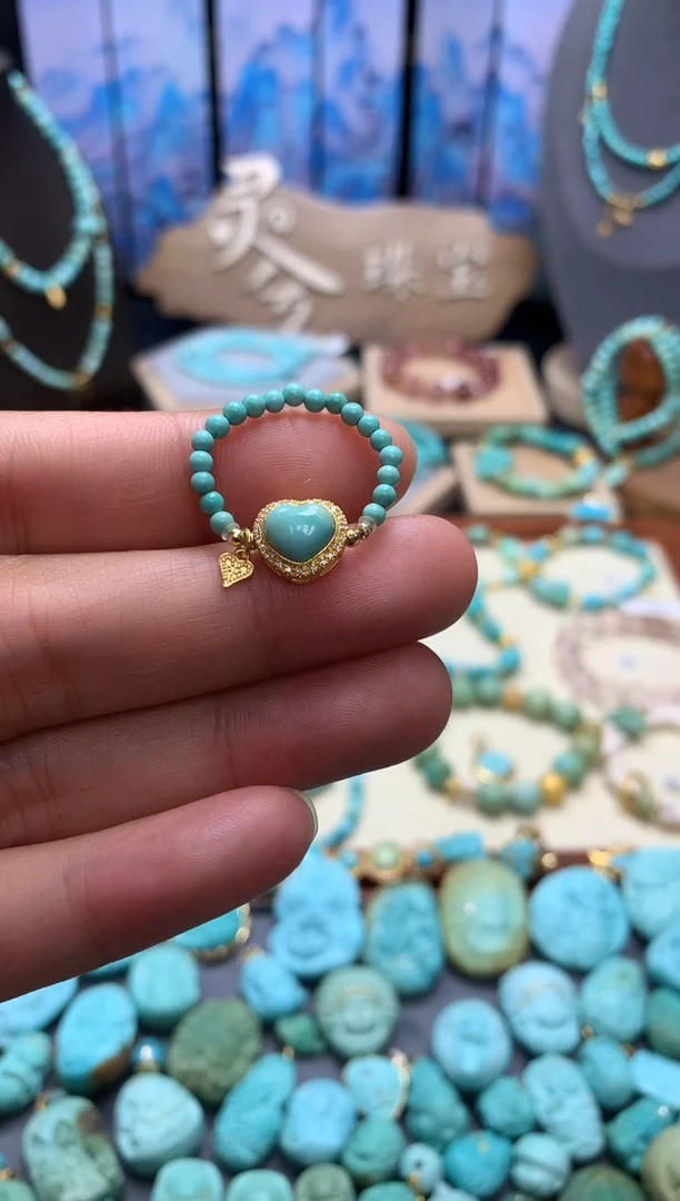 【闪购商品】绿松石戒指18K金镶嵌爱心戒指