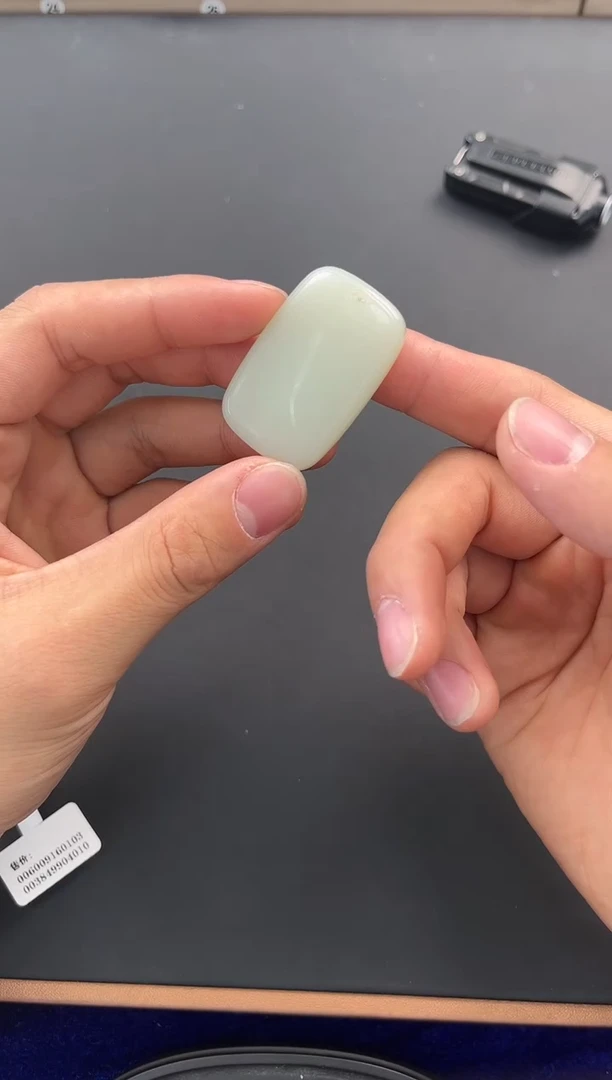 未镶嵌手串和田玉吃***天迪克兰无事牌微色差