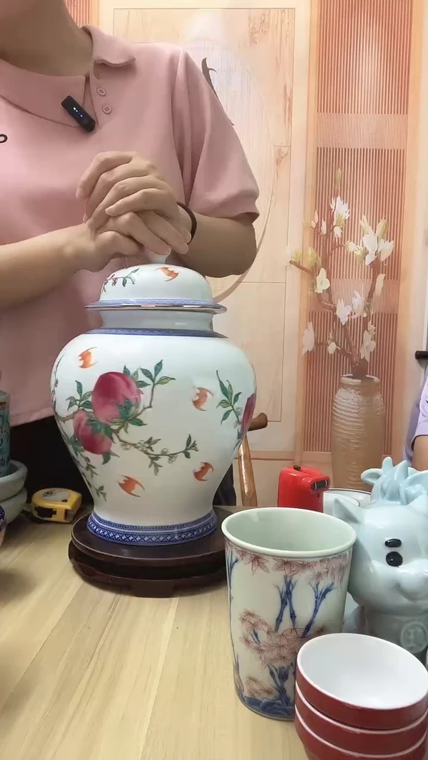瓷寿桃将军罐1个