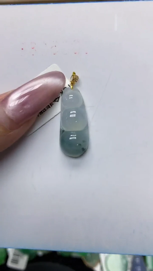 翡翠18K金镶嵌颈饰1111111111