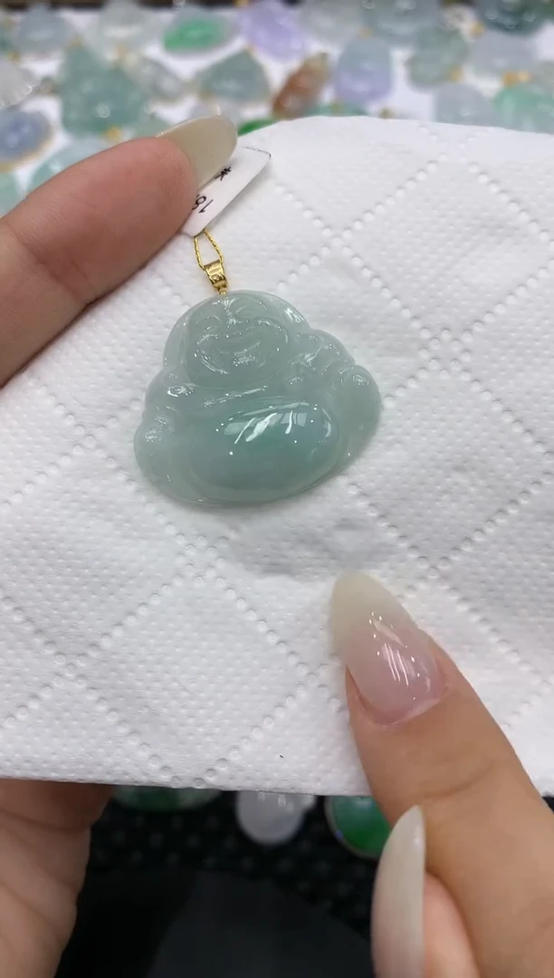 颈饰18K金镶嵌翡翠111111111111