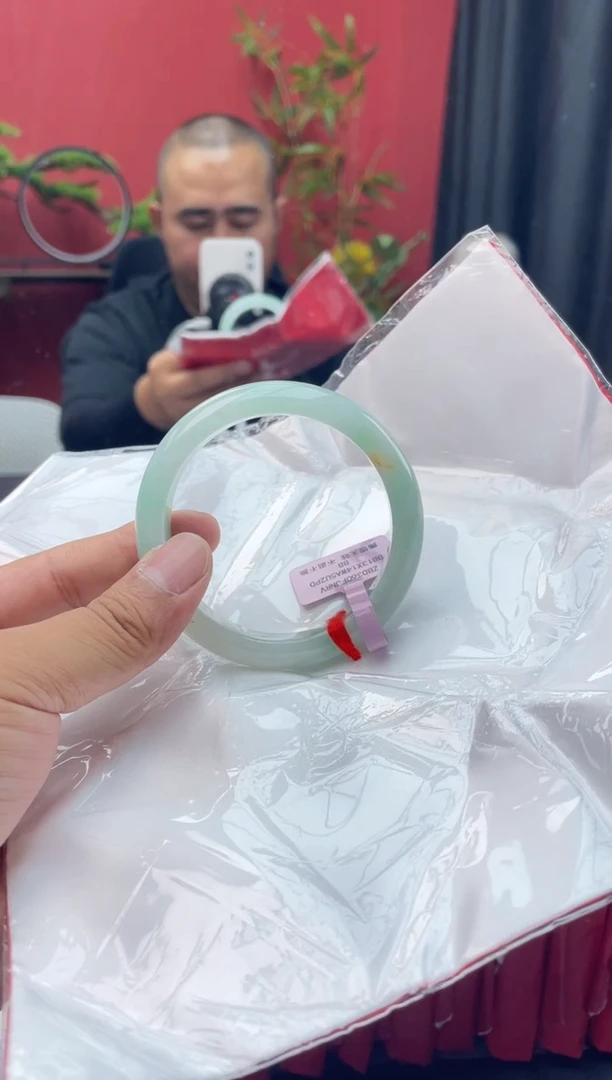 未镶嵌手镯翡翠B****o1