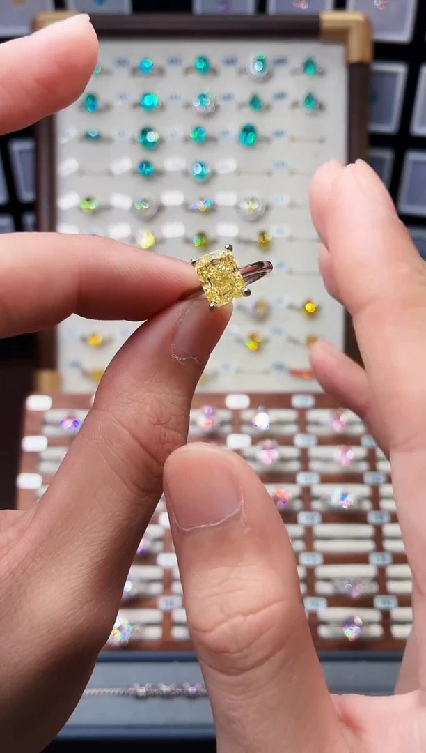 戒指彩色蓝宝石银S925镶嵌18888