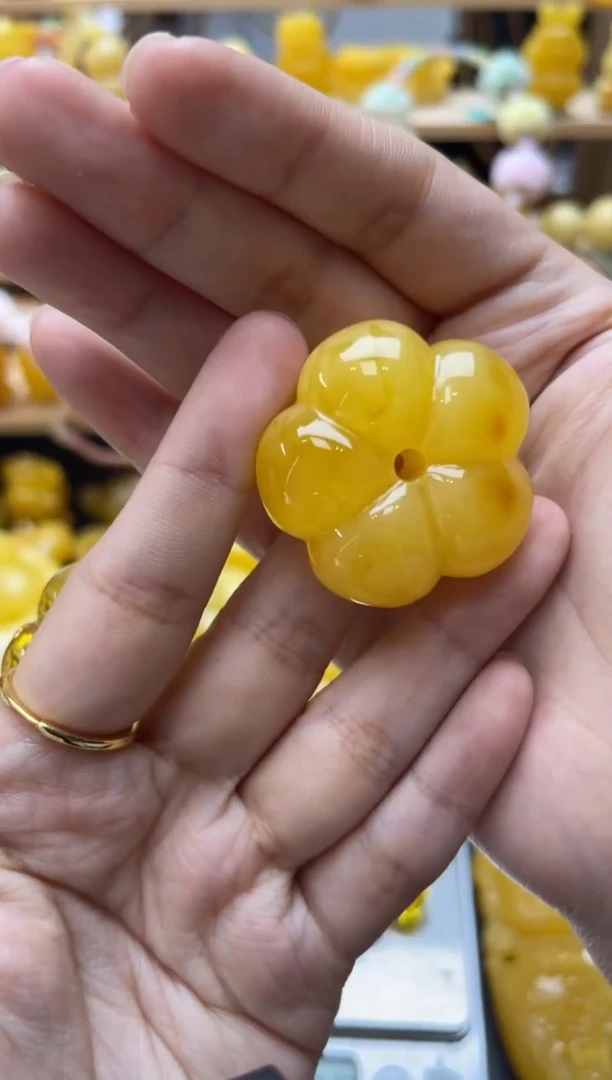 琥珀未镶嵌珠宝奇石139琥珀蜜蜡微瑕