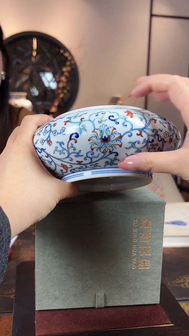 摆件瓷瓷博会—涂杏花39