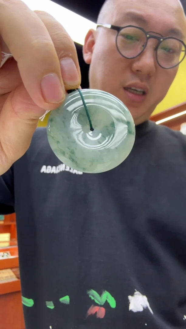 翡翠挂件未镶嵌A货翡翠多样性孤品