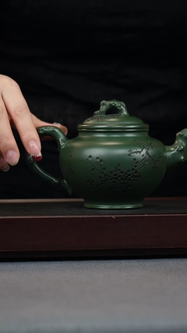 【闪购商品】紫砂茶壶民国绿 梅报春