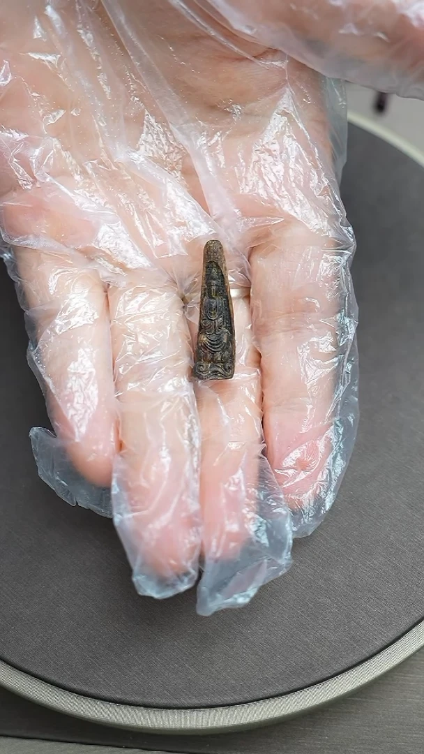 沉香吊坠沉水芽庄沉香白奇楠吊坠0.6克