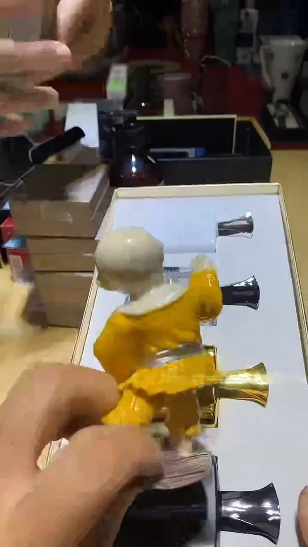 瓷片全场正品；一件不留@@1