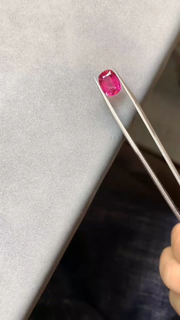 未镶嵌裸石碧玺卢比来裸石3ct
