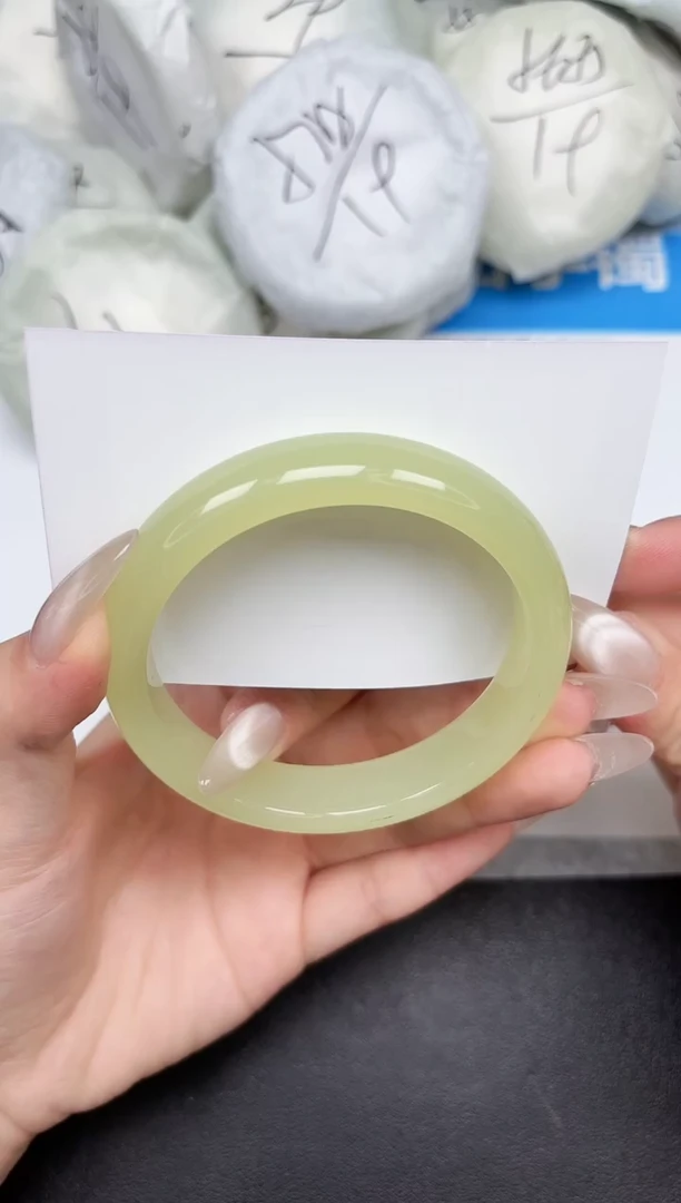 未镶嵌手镯石英质玉262/6061