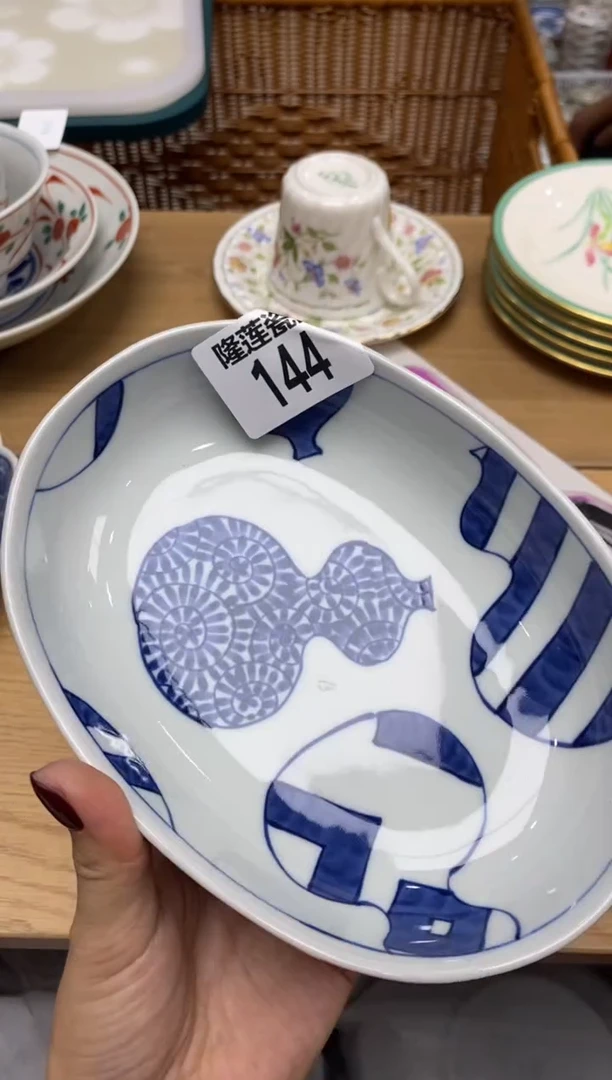 瓷片瓷器之美，尽在隆莲。