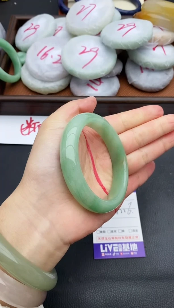 未镶嵌手镯石英质玉14+55/56