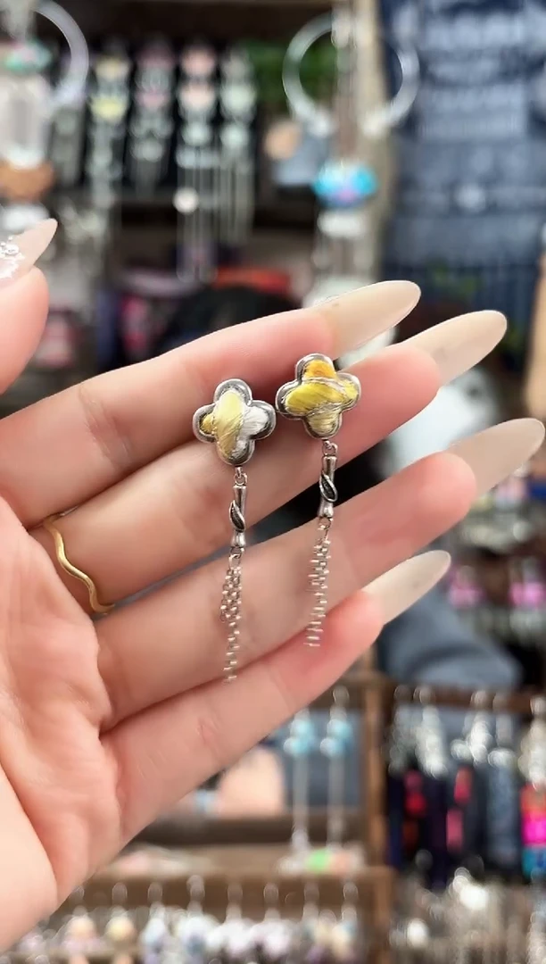 织绣民族风非遗老绣饰品251