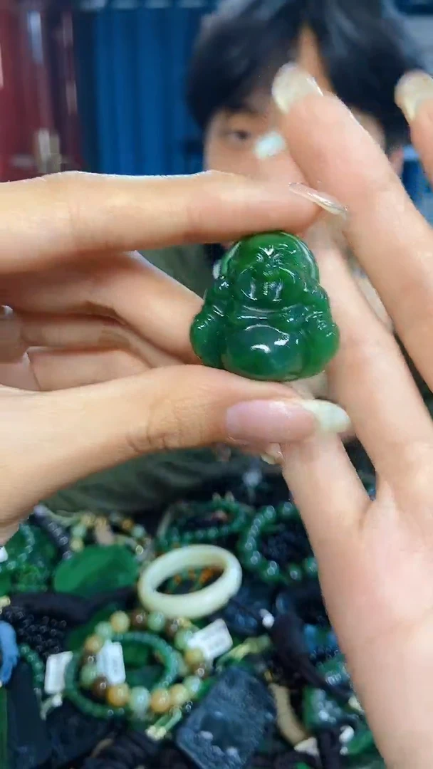 未镶嵌和田玉挂件1