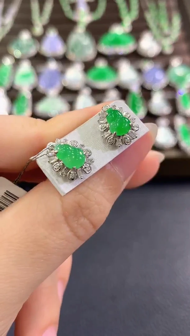 18K金镶嵌翡翠耳饰q28