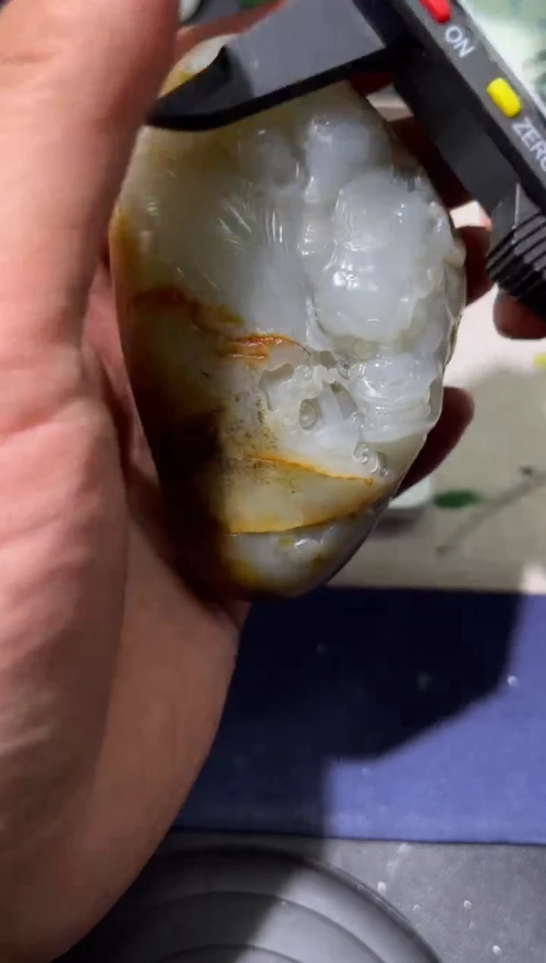 【闪购商品】和田玉颈饰未镶嵌把件