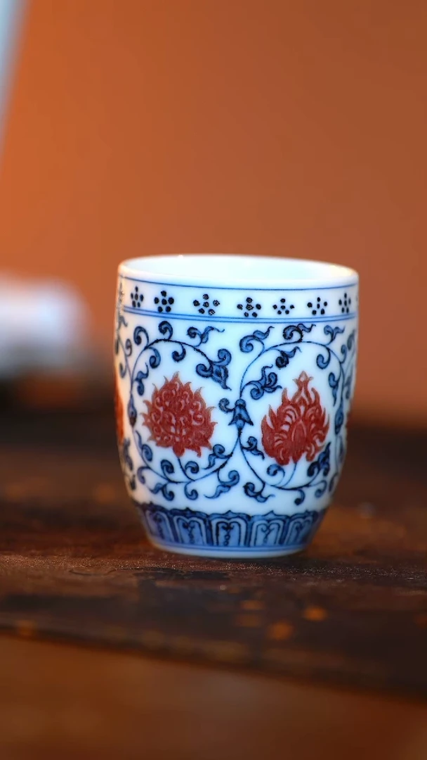 瓷【子君堂】缠枝莲握手杯