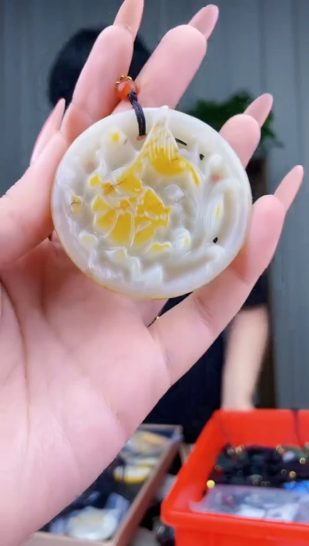 未镶嵌和田玉挂件拍一发一，多样性发货！