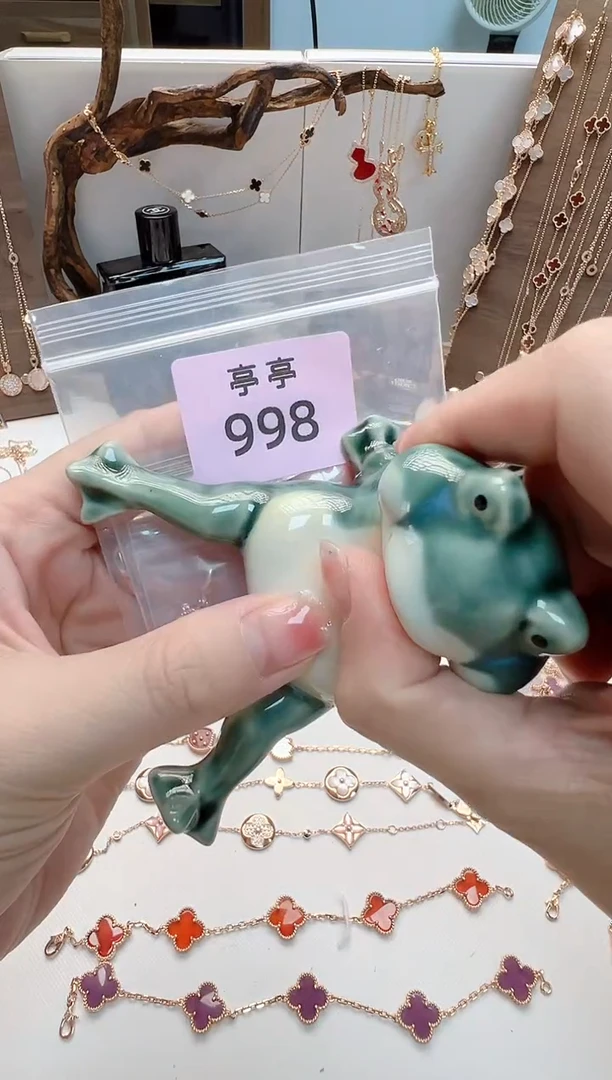 M****葛华禄甄选阁亭亭总铺