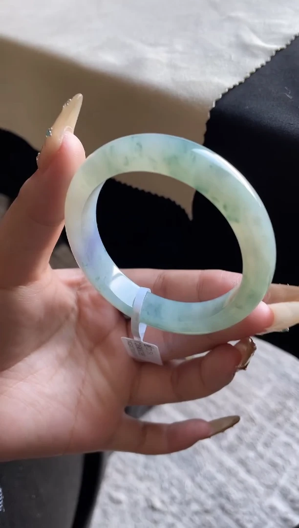 未镶嵌手镯翡翠三天鉴赏期