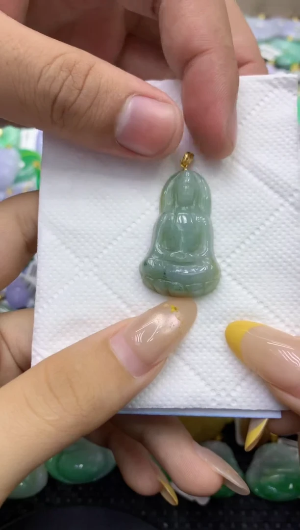 颈饰未镶嵌翡翠天然缅甸翡翠A货