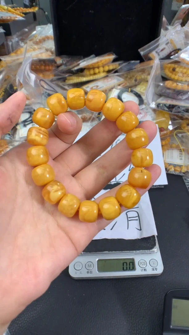 蜜蜡未镶嵌珠宝奇石11