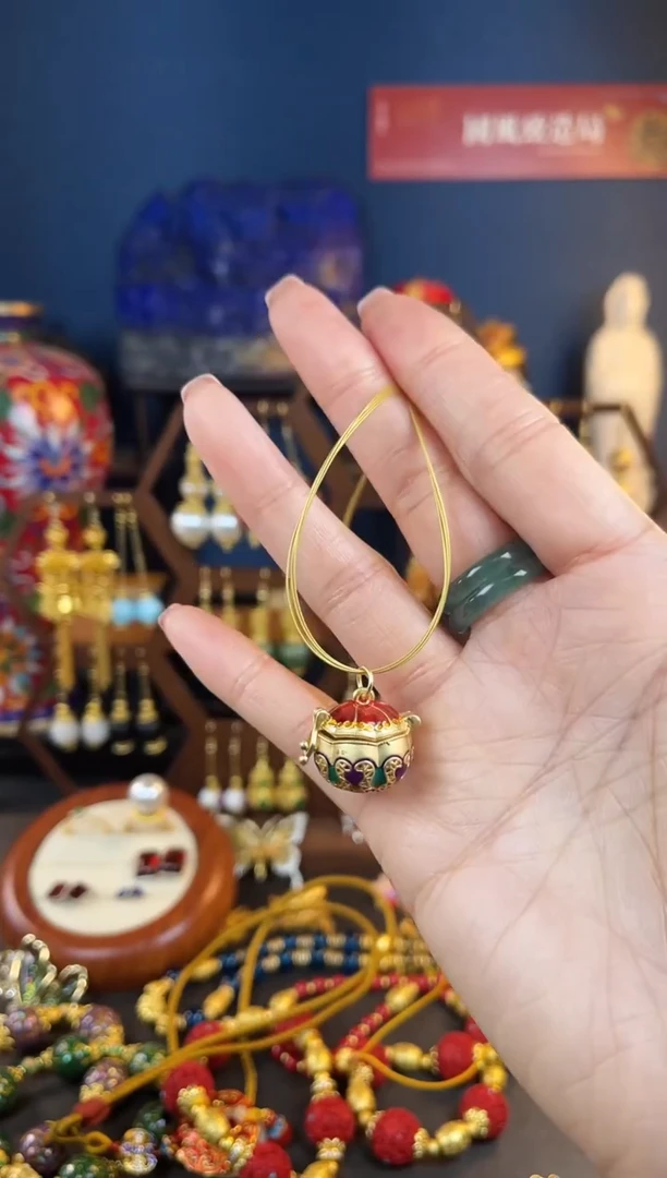 【闪购商品】柿柿如意珐琅吊坠