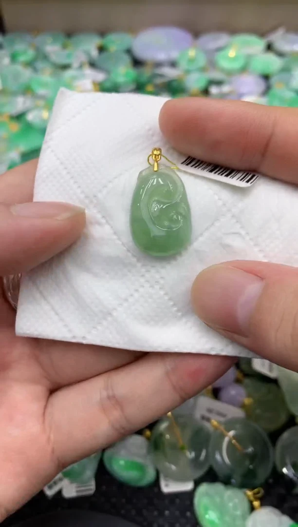 颈饰未镶嵌翡翠天然缅甸翡翠A货