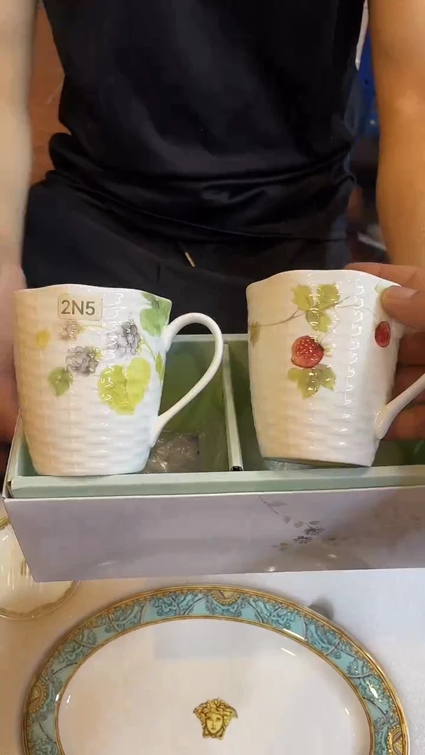 杯鸿辉家品牌瓷器，京东包邮！