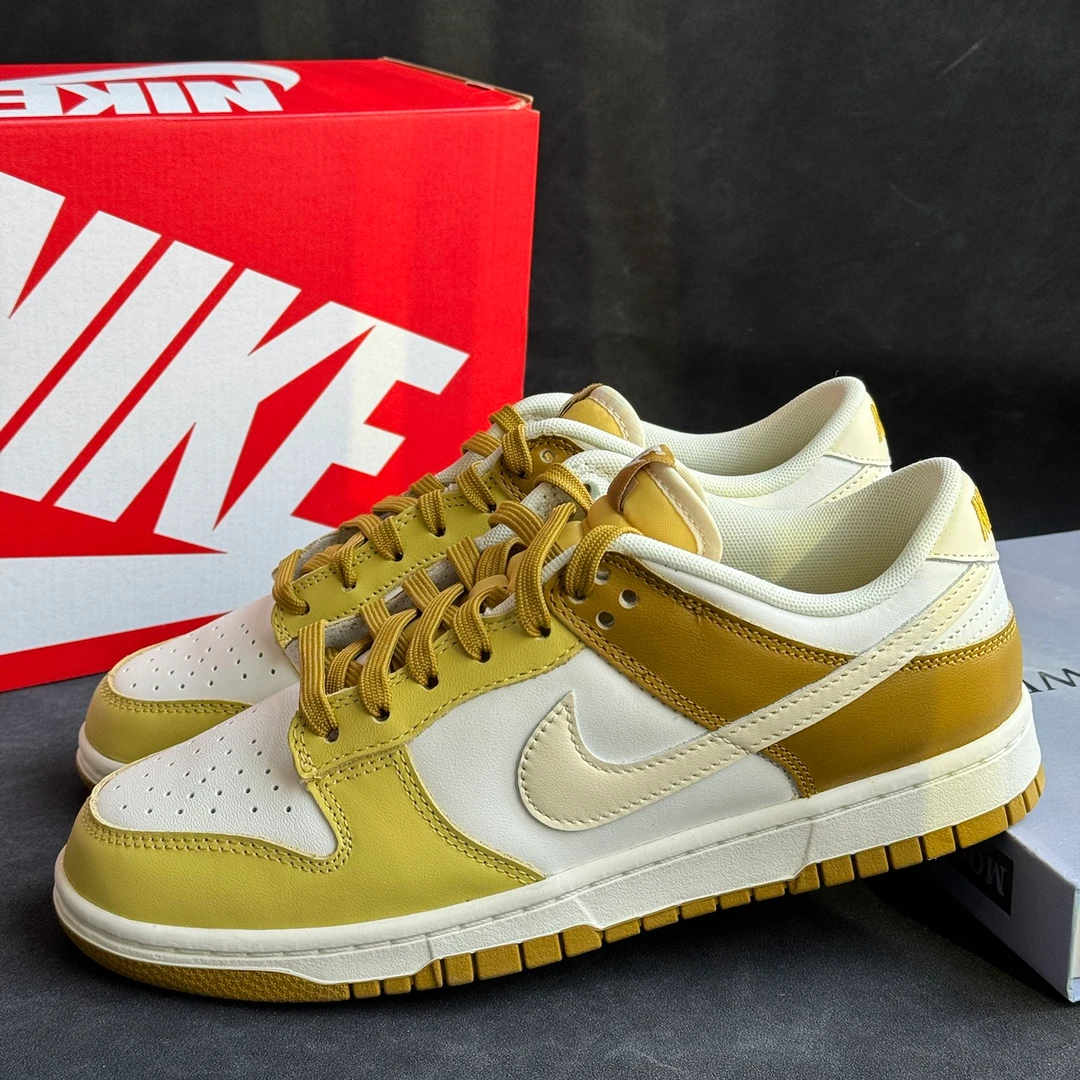 NIKE耐克 Dunk Low 女款白金低帮复古运动鞋潮流休闲板鞋官方正品