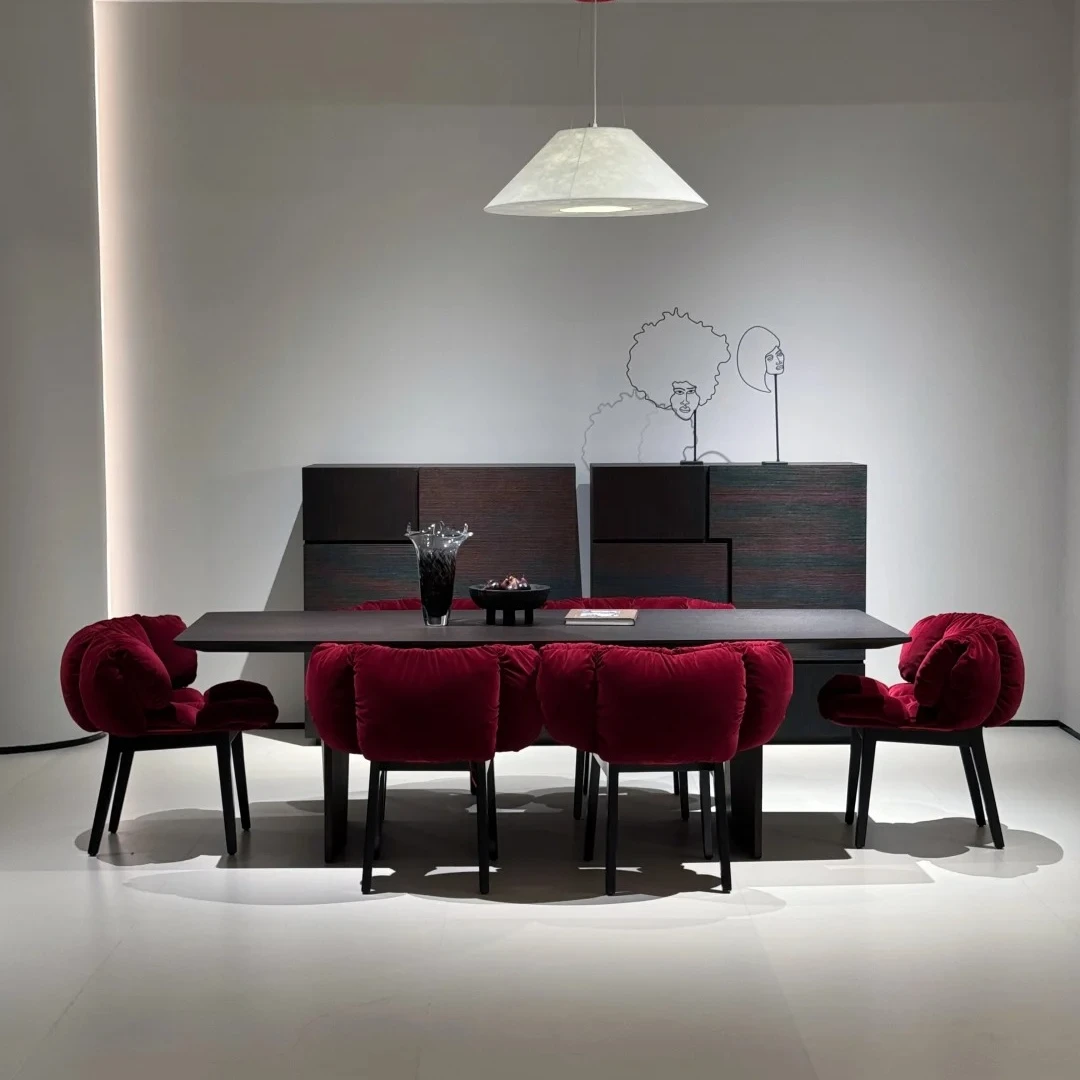 Minotti 长餐桌2.4米烟熏橡木长桌45°斜切桌支持私人化尺存定制