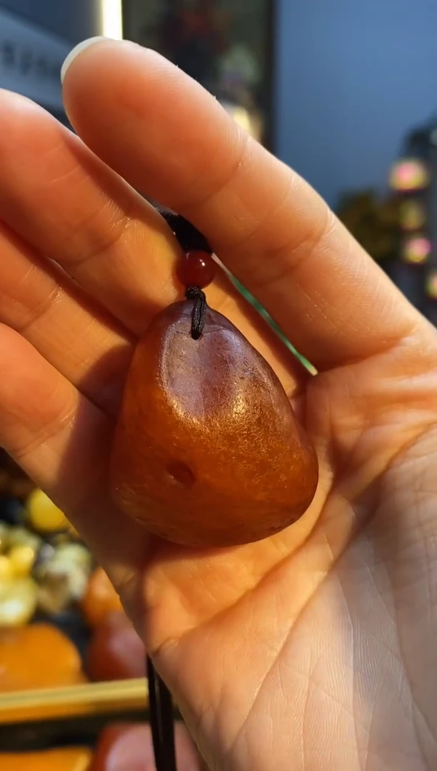 琥珀颈饰未镶嵌挂件