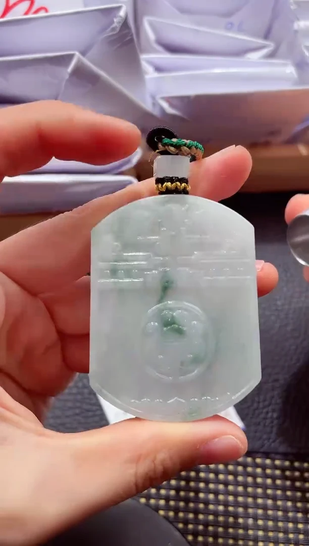 颈饰未镶嵌翡翠 000111