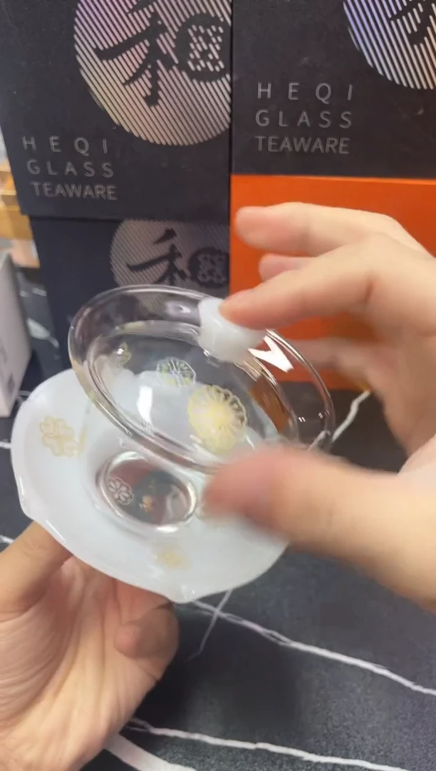 皮球花盖碗白玉